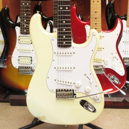 Fender Japan ST-STD
