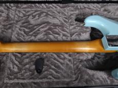 Fender Limited Edition Vintera II Road Worn '60s Stratocaster Sonic Blue_8