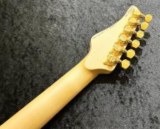 Shue Guitars New Classic S TM80 Gold Hardware / Lake Placid Blue over Sunburst_9