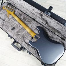 Fender Limited Edition Vintera II Road Worn '60s Precision Bass Charcoal Frost Metallic_9