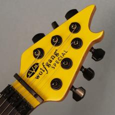 EVH Wolfgang Special Baked Maple Caution Yellow_3