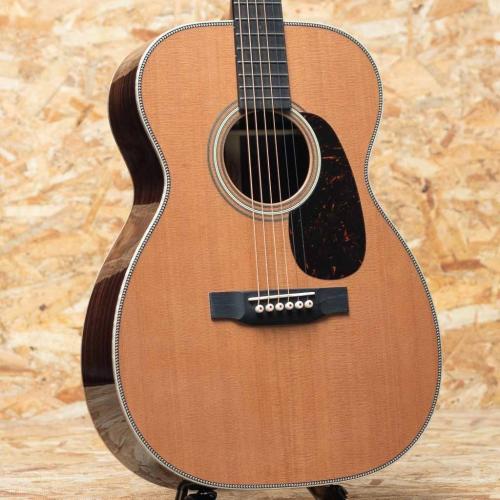 Martin CTM 00-28 Western Red Cedar Top