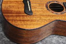 Leaf Instruments Teriha ～照り葉～ #306【テナーウクレレ】【黒赤染色バールヘッド・銀箔入りロゼッタ】【池袋店在庫品】_6