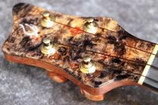 Leaf Instruments Teriha ～照り葉～ #306【テナーウクレレ】【黒赤染色バールヘッド・銀箔入りロゼッタ】【池袋店在庫品】_11