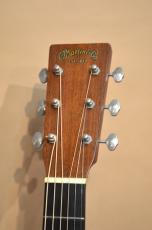 Martin Custom 00-18V Cutaway　2010年製_7