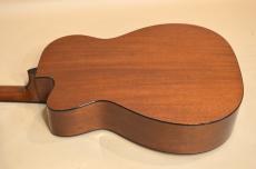 Martin Custom 00-18V Cutaway　2010年製_13