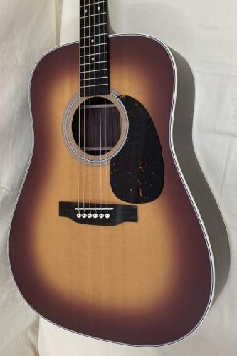 Martin D-28 Satin Amberburst