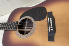 Martin D-28 Satin Amberburst_4