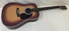 Martin D-28 Satin Amberburst_15