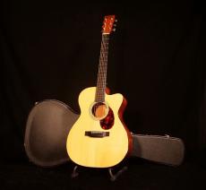 Martin OMC-18 Laurence Juber Signature Edition【アディロンダックスプルース×カッタウェイ ありそうでなかったスペック コンディション良好です! 】解説試奏動画ご覧ください。