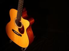 Martin OMC-18 Laurence Juber Signature Edition【アディロンダックスプルース×カッタウェイ ありそうでなかったスペック コンディション良好です! 】解説試奏動画ご覧ください。_5
