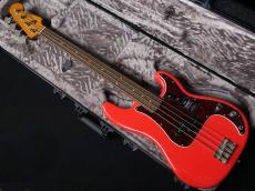 Fender Limited Edition Vintera II Road Worn '60s Precision Bass Fiesta Red_2