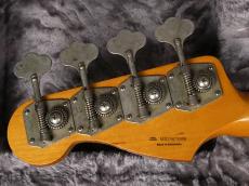 Fender Limited Edition Vintera II Road Worn '60s Precision Bass Fiesta Red_9