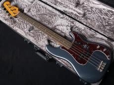 Fender Limited Edition Vintera II Road Worn '60s Precision Bass Charcoal Frost Metallic_2