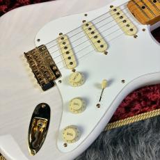 Fender Limited Edition American Vintage II 1957 Stratocaster White Blonde_4