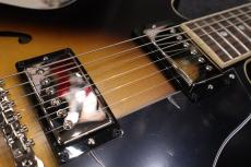 Gibson 【軽量個体!】ES-335 Satin Vintage Burst s/n 219650073【3.44kg】_11