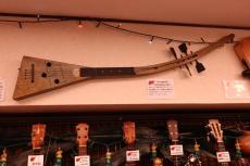 Swagerty 閉店SALE 30% OFF! 1960's Vintage Swagerty Green "Treholipee" Baritone Scale Surf Ukulele #4338