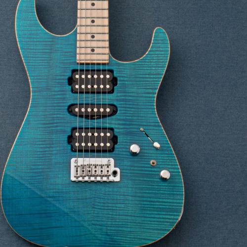 TOM ANDERSON Drop Top w/Special Selection Traditional Flame, Blue Logo -Bora Bora Blue with Binding-