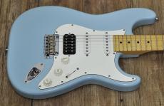 Suhr Core Line Classic S Antique HSS Sonic Blue_7