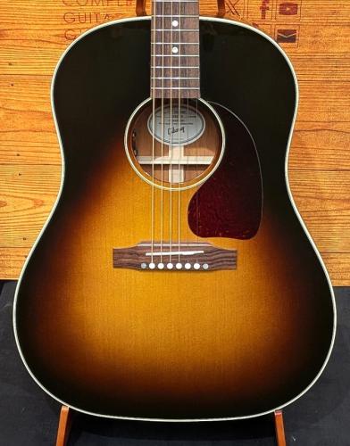 Gibson 【PUがリニューアル!】J-45 Standard VS #22056119【緻密なTop&黒め指板の個体】【豪華特典付き】