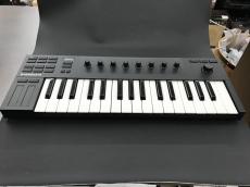 NATIVE INSTRUMENTS KOMPLETE KONTROL M32_3