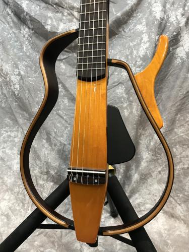 YAMAHA SLG130NW