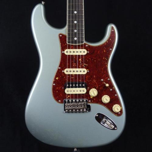 Fender Custom Shop Limited Edition 1967 Stratocaster HSS Journeyman Relic Faded Aged Ice Blue Metallic 【Autumn SALE】