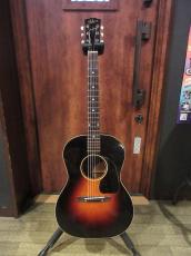 Gibson 1944 LG-2 "Banner Logo"