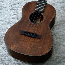 Martin 1T IZ Tenor Uke #3069996【テナー】【燃え上がるキルトマホガニーボディ!】【オール単板】【ギヤペグ】