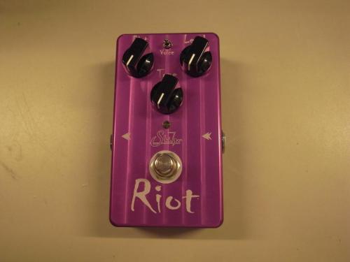 Suhr Riot