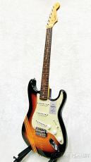 Fender Made in Japan Traditional 2025 Collection 60s Stratocaster - Competition 3-Color Sunburst / Vintage _5