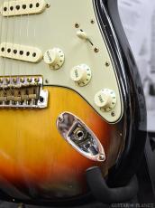 Fender Custom Shop ~Custom Collection~1964 Stratocaster Journeyman Relic -3 Color Sunburst-_9