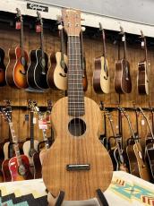 Martin C1K Uke #384710 【コンサートサイズ】 【ハワイアンコア単板】 【マーチンチューナープレゼント】_2