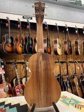 Martin C1K Uke #384710 【コンサートサイズ】 【ハワイアンコア単板】 【マーチンチューナープレゼント】_4