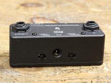 One Control Minimal Series Pedal Board Junction Box with BJF Buffer_4