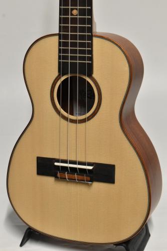 Leho LHUC-SSM 【コンサート】【スプルースTOP】