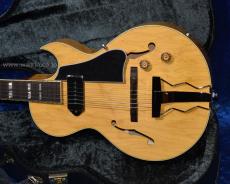 Archtop Tribute AT105 Jr. Classic _2