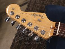 Fender USA American professional Stratocaster HSS_15
