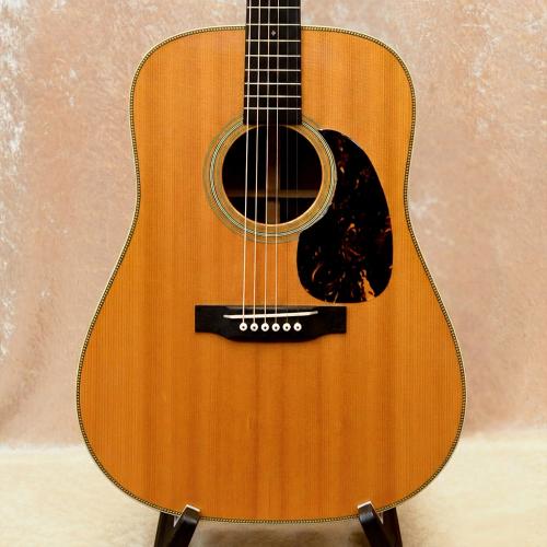 Martin HD-28V
