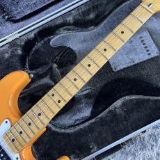 Fender 1981 Stratocaster International Color Series Capri Orange_3