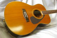 YAMAHA FG-202