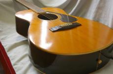 YAMAHA FG-202_9