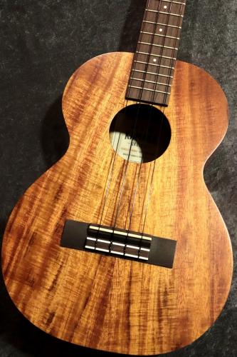 Kamaka 【期間限定!ギグケースプレゼント!!】 HF-3 #210972【テナー】【極上杢目】【池袋店在庫品】