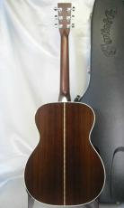 Martin 000-28 / Grover Peg・Solid Sitka Spruce Top・Solid Rosewood Side and Back・Ebony Fingerboard & Bridge・Original Black Pick guard【With Original Hard Case】2017年製_4