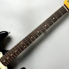 Fender FSR American Vintage II 1961 Stratocaster -Black-  V25631【3.52kg】_4