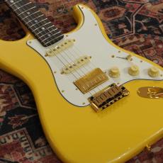 Fender Erino Yumiki Stratocaster, Rosewood Fingerboard, Yellow Pearl 弓木英梨乃シグネイチャー_4