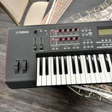 YAMAHA MOXF6_2