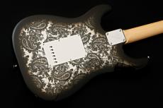 Fender Made in Japan Limited Stratocaster -Black Paisley-【限定復活】【3.49kg】【JD25021034】_9