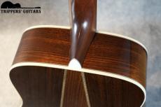 Martin HD-35 (2013) ヴィンテージにはないヘリンボーンの装飾とスキャロップブレーシングが特長のD-35です!_12