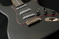 Fender Made in Japan Limited Hybrid II Stratocaster Noir【限定復活】_4